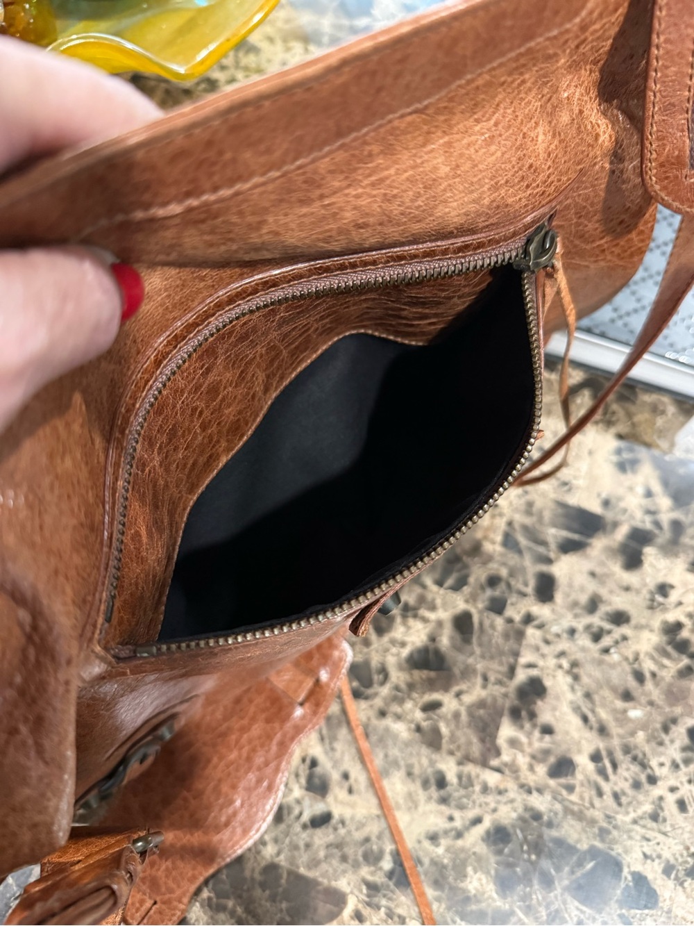 Balenciaga Chevre Leather Flat Messenger Bag Cognac Leather Style 177289 - Picture 14 of 16
